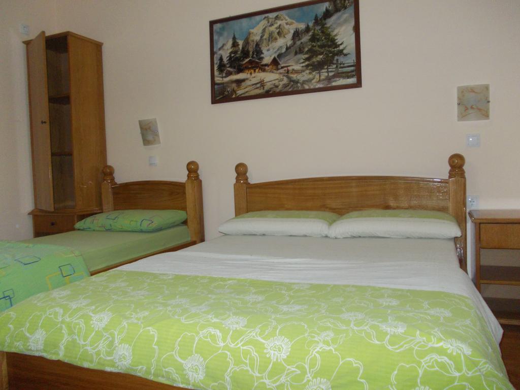 Kuca Za Odmor "Karalic" Bed and Breakfast Ležimir Esterno foto